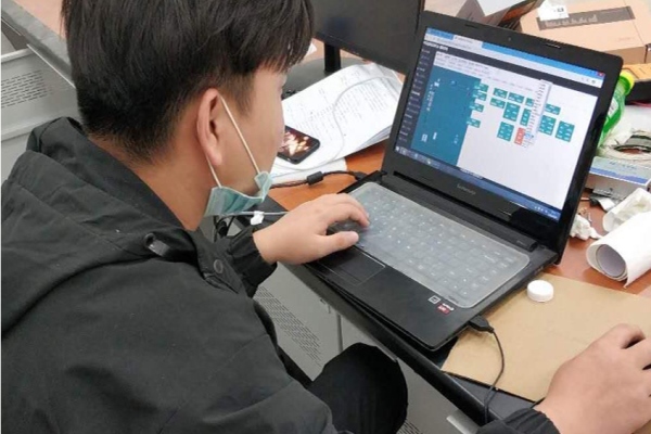 現場定制開發(fā)